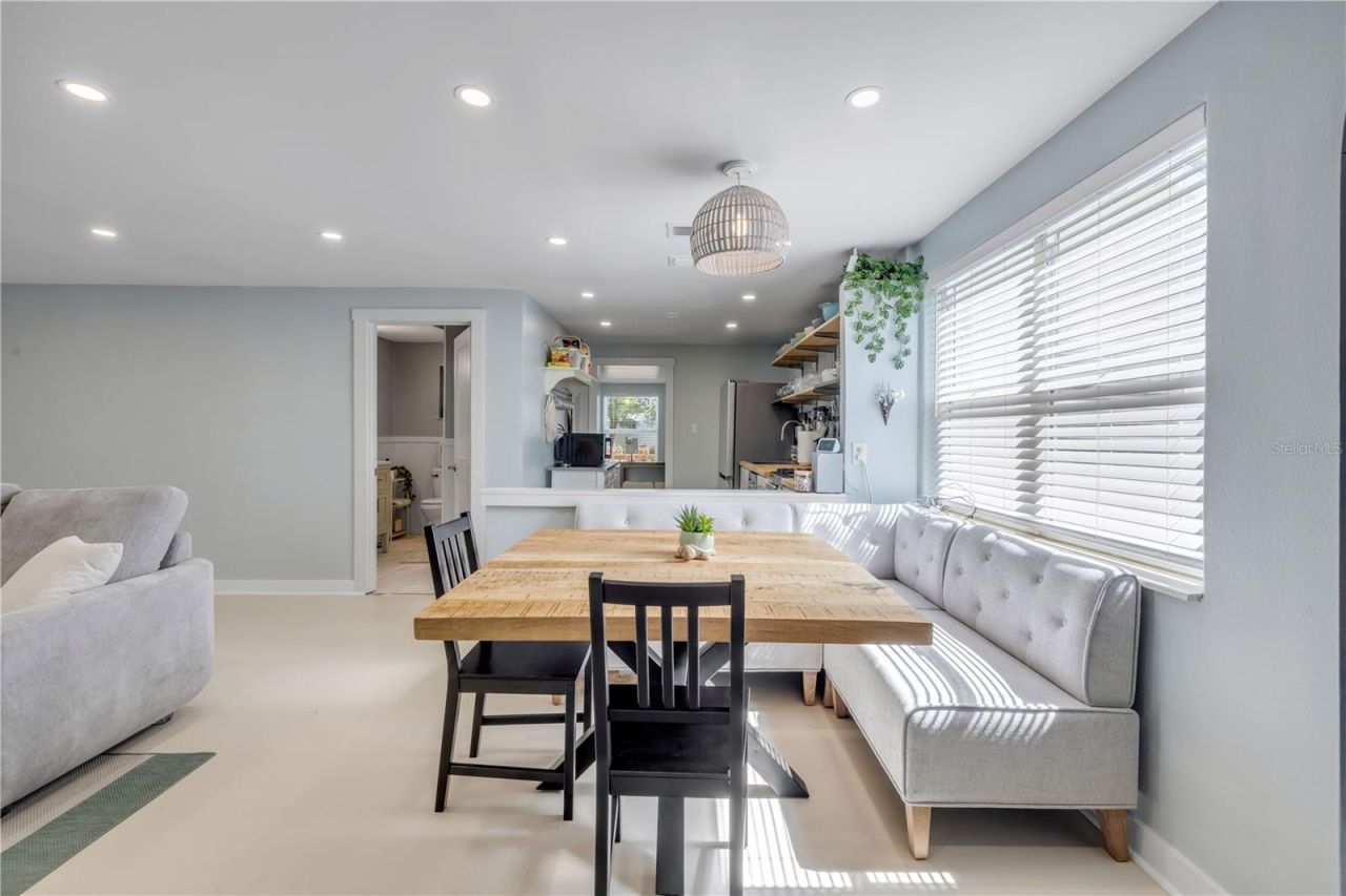 308 Due East Street , New Smyrna Beach, FL 32169 Photo