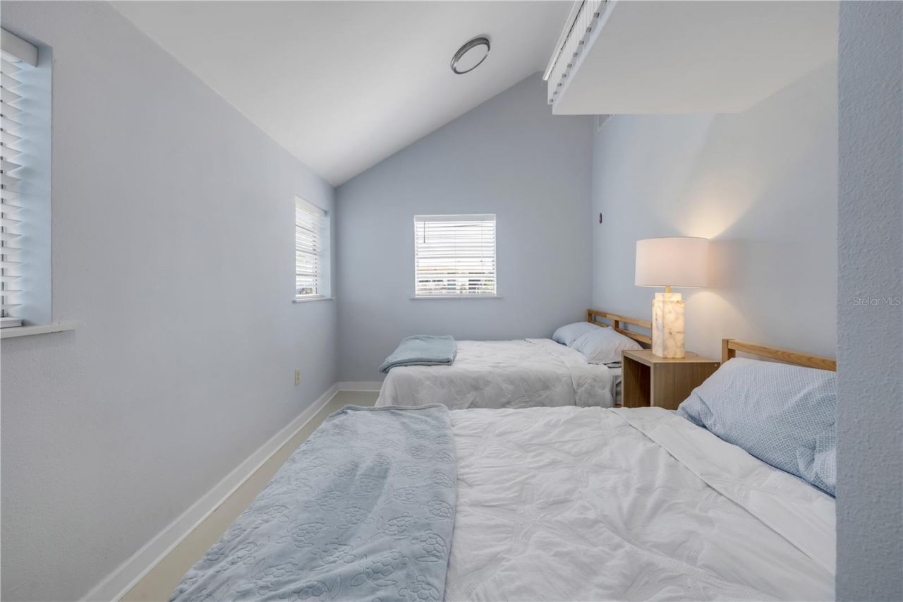 308 Due East Street , New Smyrna Beach, FL 32169 Photo