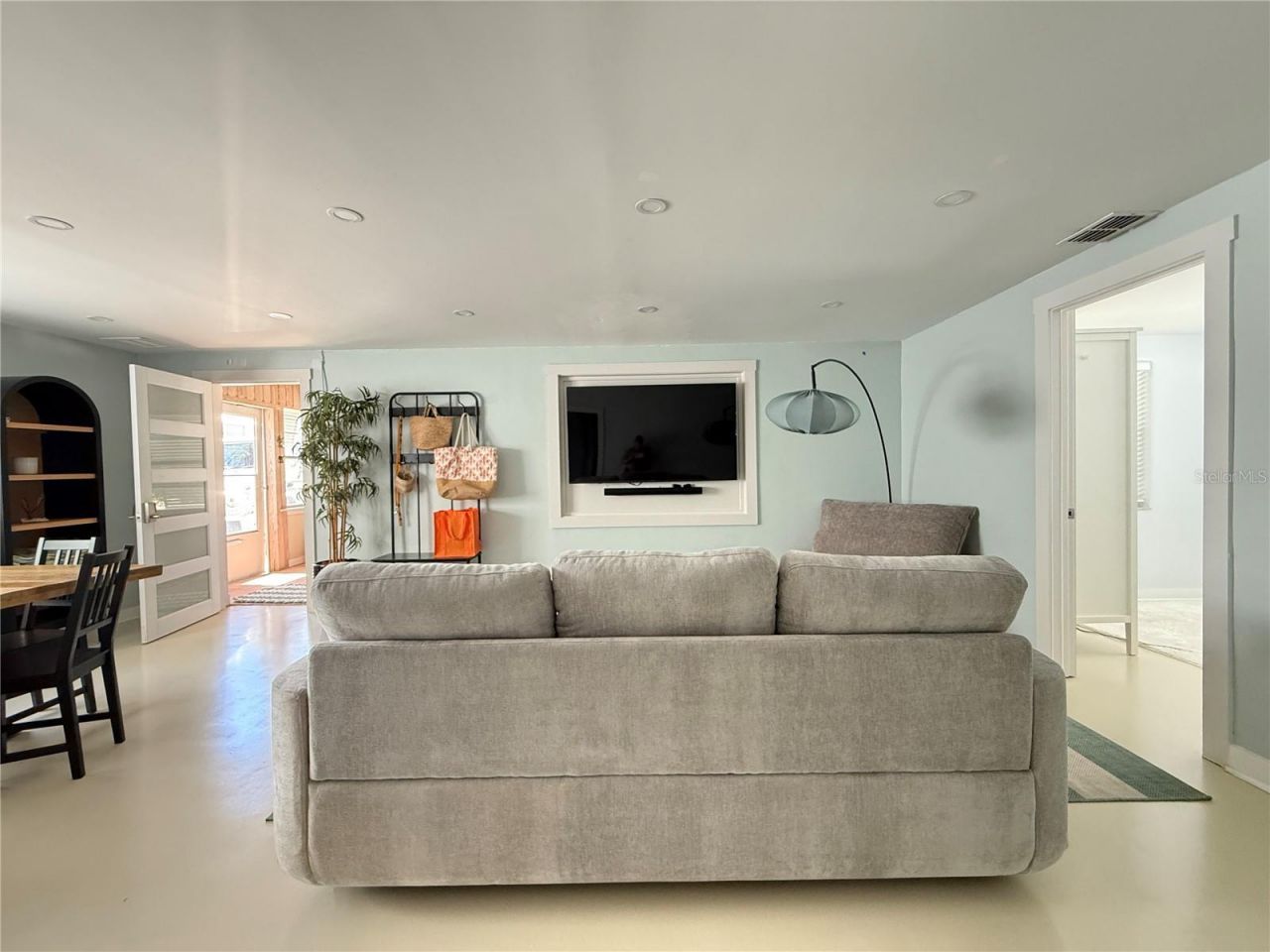 308 Due East Street , New Smyrna Beach, FL 32169 Photo