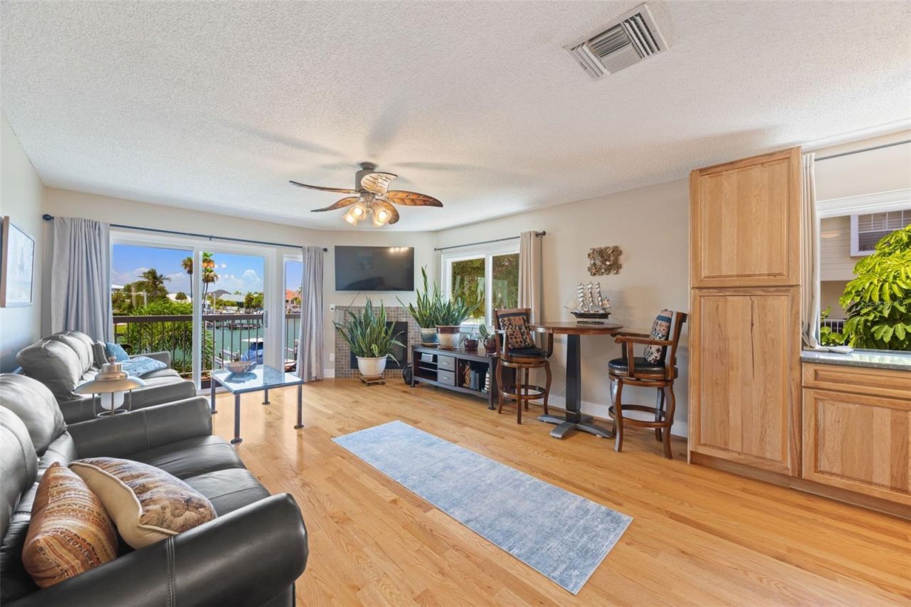 367 Madeira Circle, Tierra Verde, FL 33715 Photo