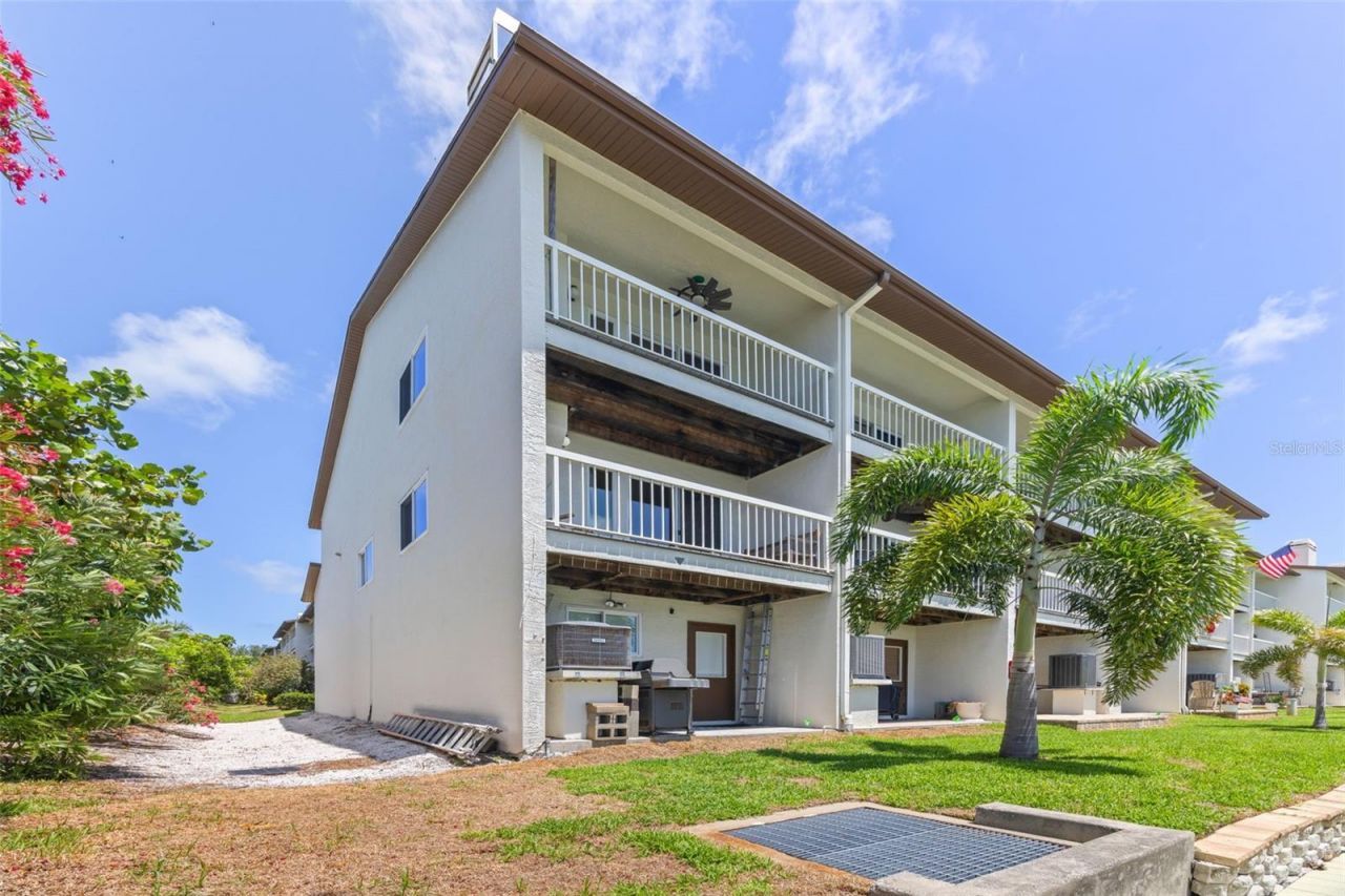 367 Madeira Circle, Tierra Verde, FL 33715 Photo