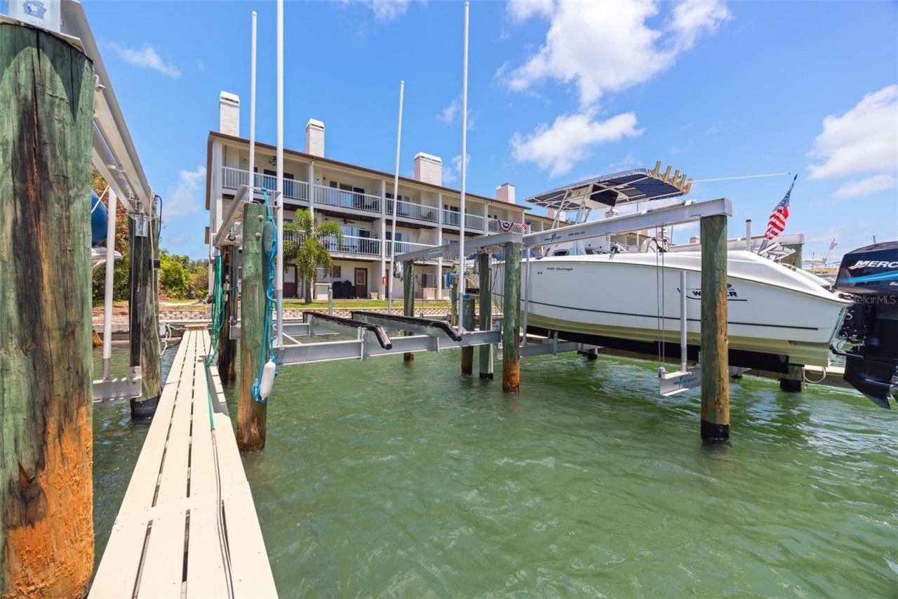 367 Madeira Circle, Tierra Verde, FL 33715 Photo