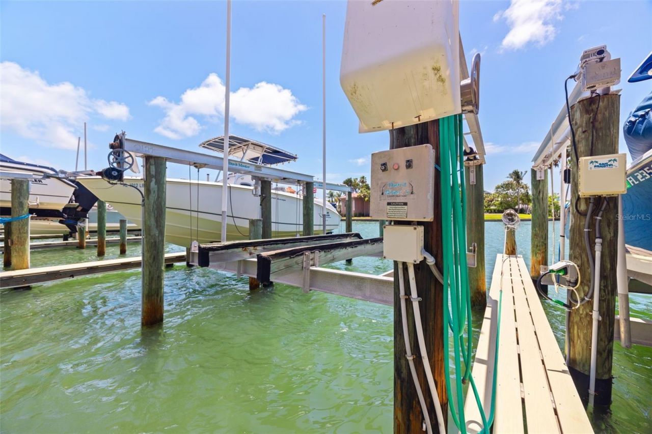 367 Madeira Circle, Tierra Verde, FL 33715 Photo