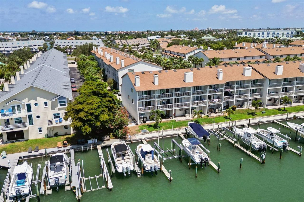 367 Madeira Circle, Tierra Verde, FL 33715 Photo