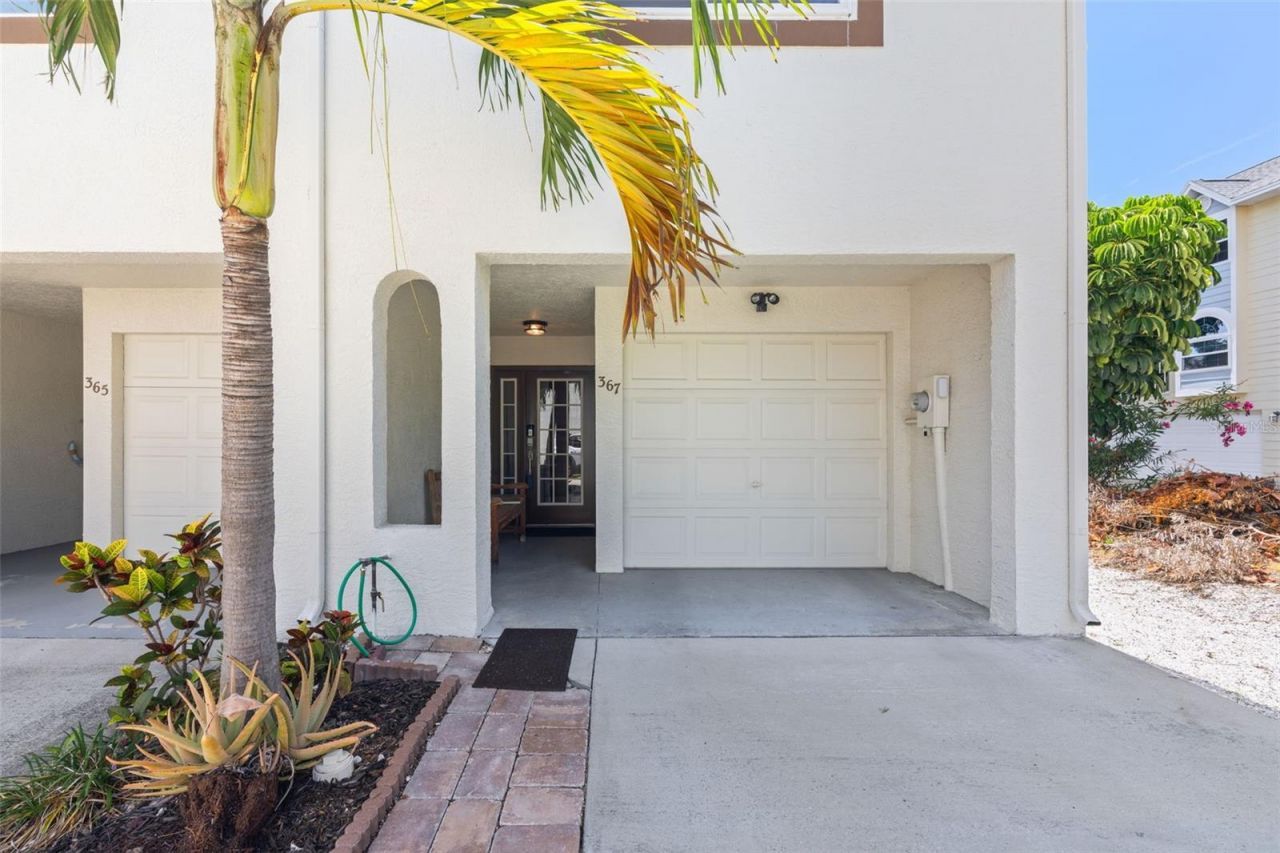 367 Madeira Circle, Tierra Verde, FL 33715 Photo