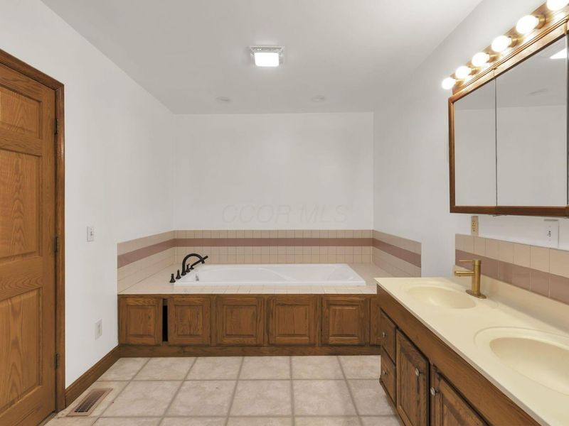 22529 Conrad Road, South Bloomingville, OH 43152 Photo 32