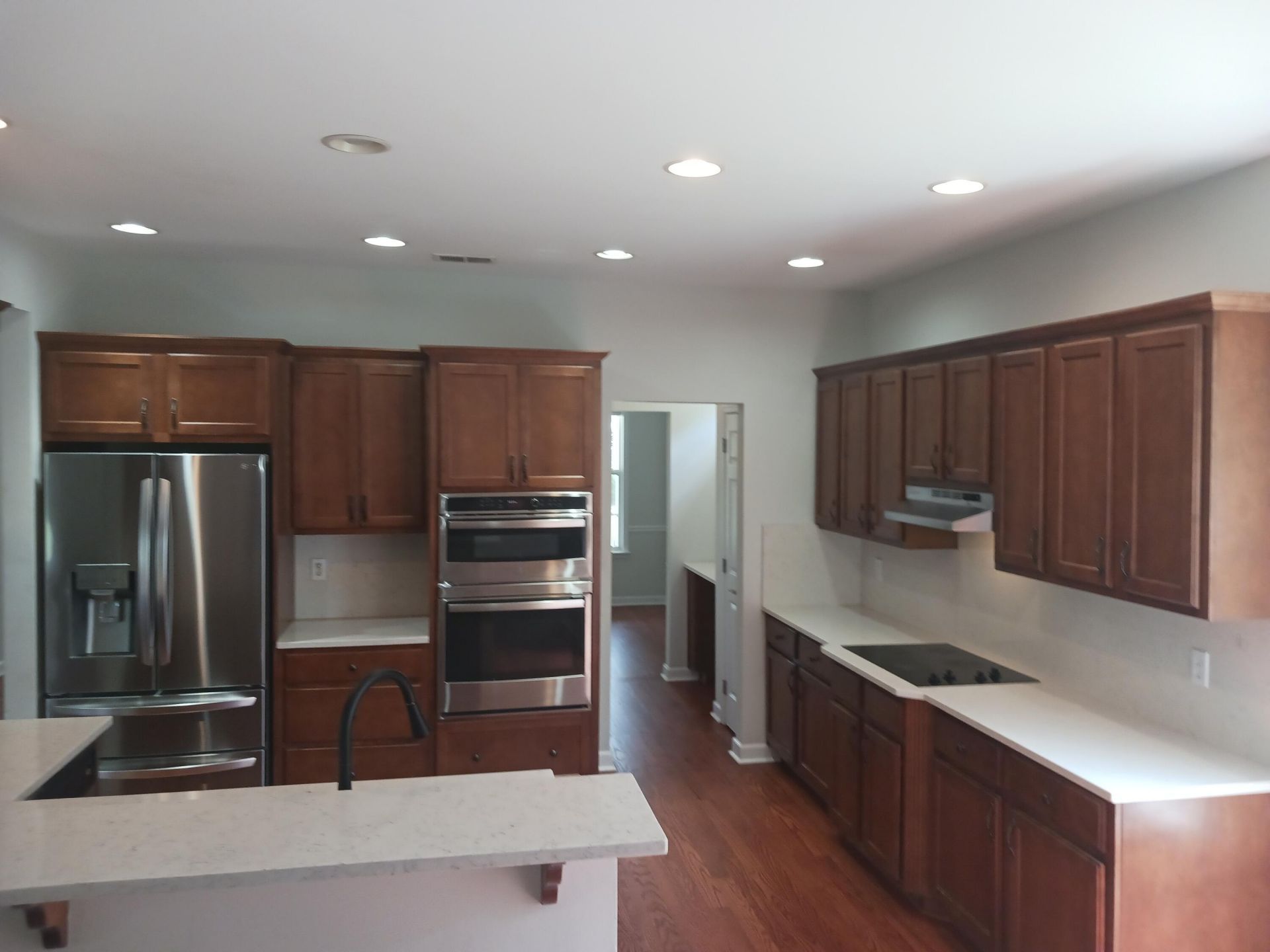 3040 Treadwell Street Photo 13