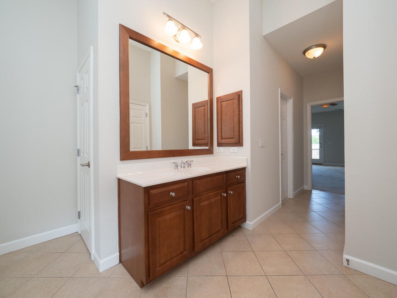 3040 Treadwell Street Photo 35