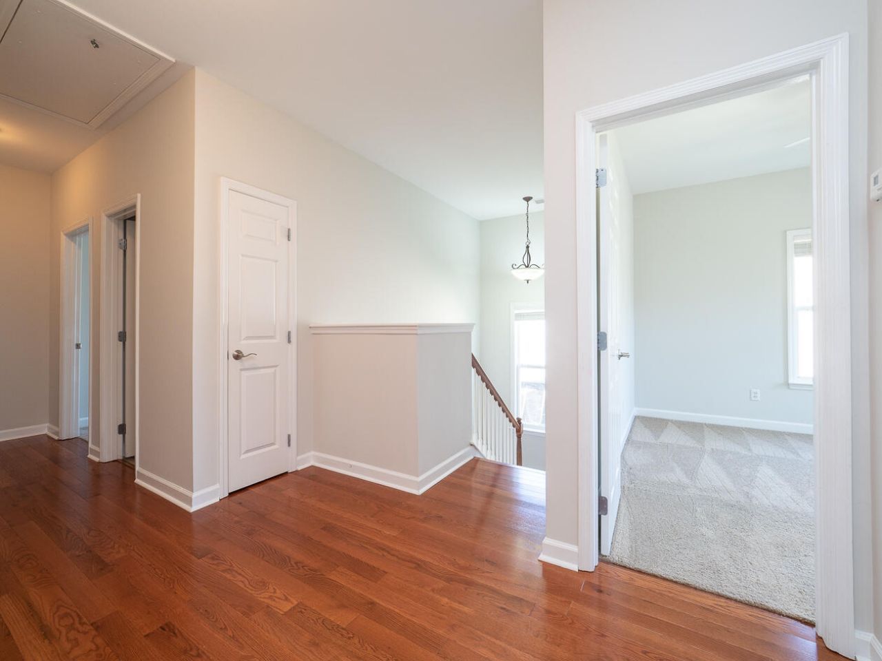 3040 Treadwell Street Photo 37
