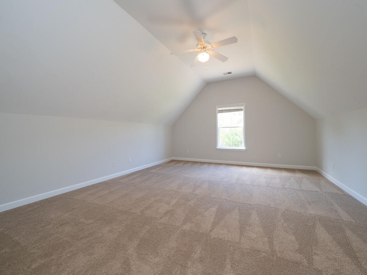 3040 Treadwell Street Photo 42