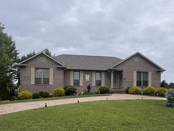3119 Falcon Drive, Maryville, TN 37803