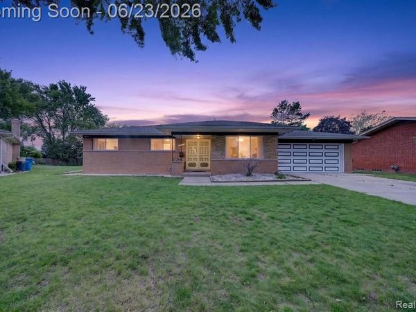 29101 Campbell Drive, Warren, MI 48093