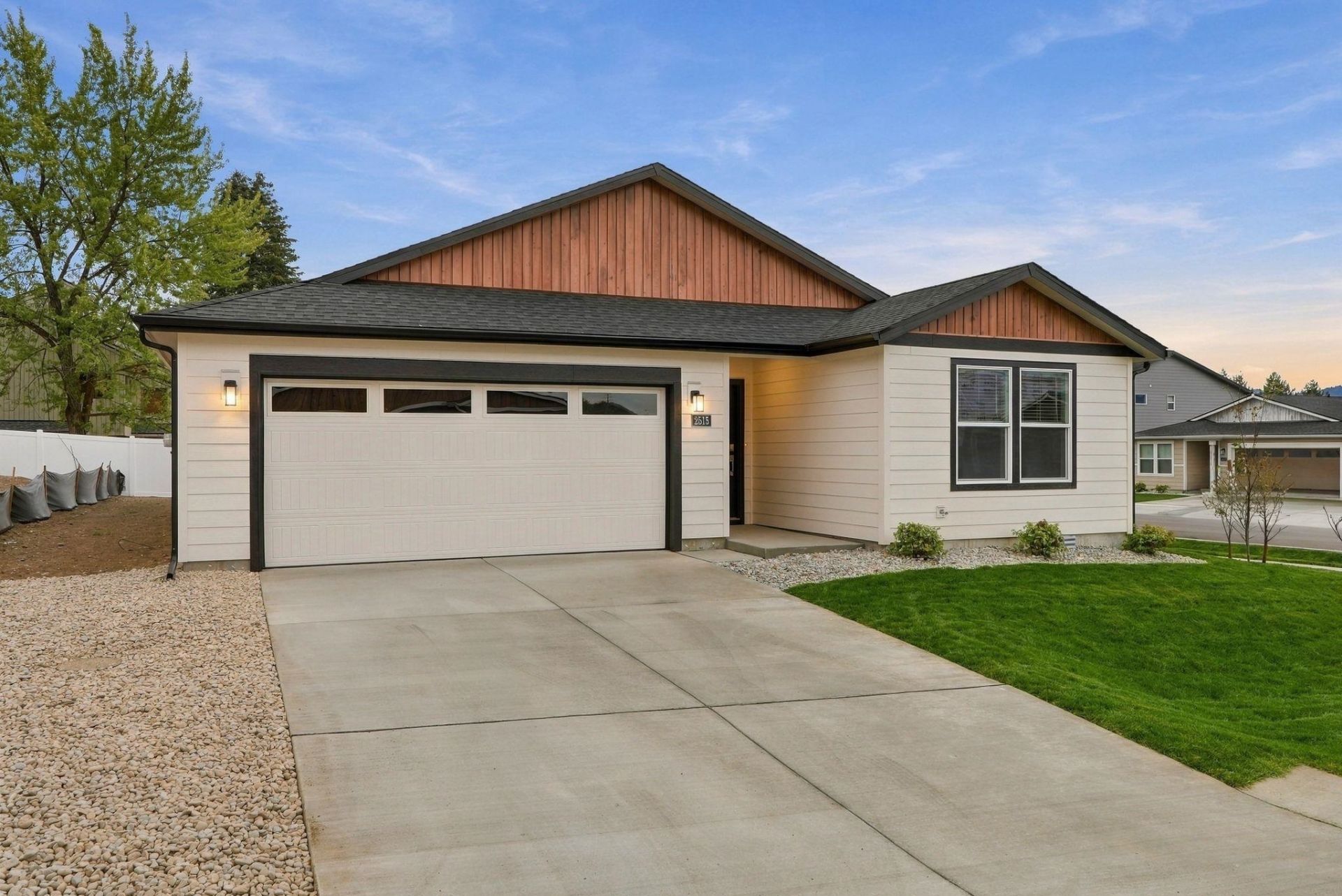 2515 S Warren Ln, Spokane Valley, WA 99037 Main Photo
