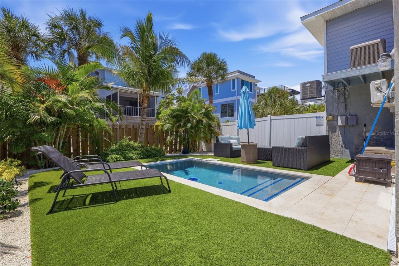 207 71st Street, Unit E, Holmes Beach, FL 34217 Photo