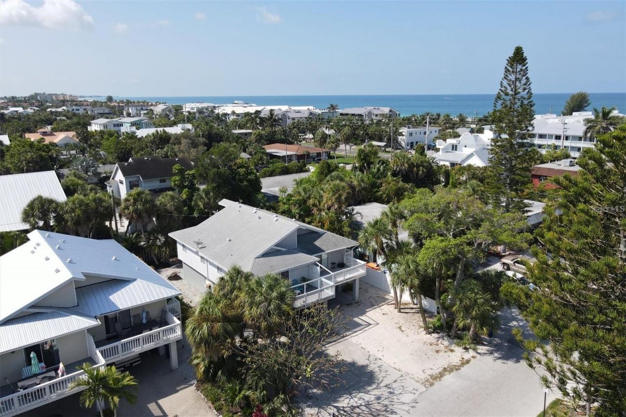 207 71st Street, Unit E, Holmes Beach, FL 34217 Photo