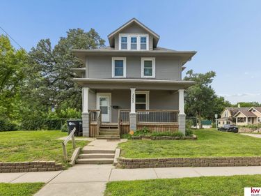 3323 Cass Street, Omaha, NE 68131