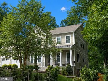 1712 EAST AVENUE, MCLEAN, VA 22101