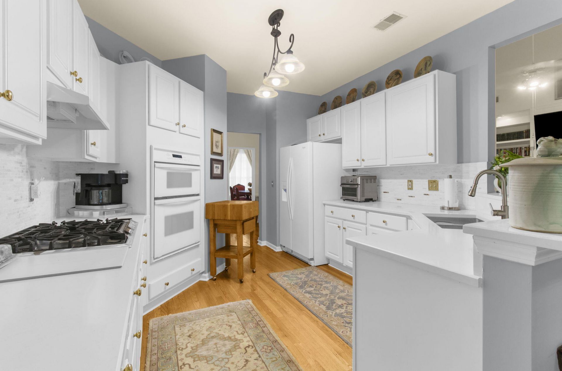 2001 Carriage Way Photo 11