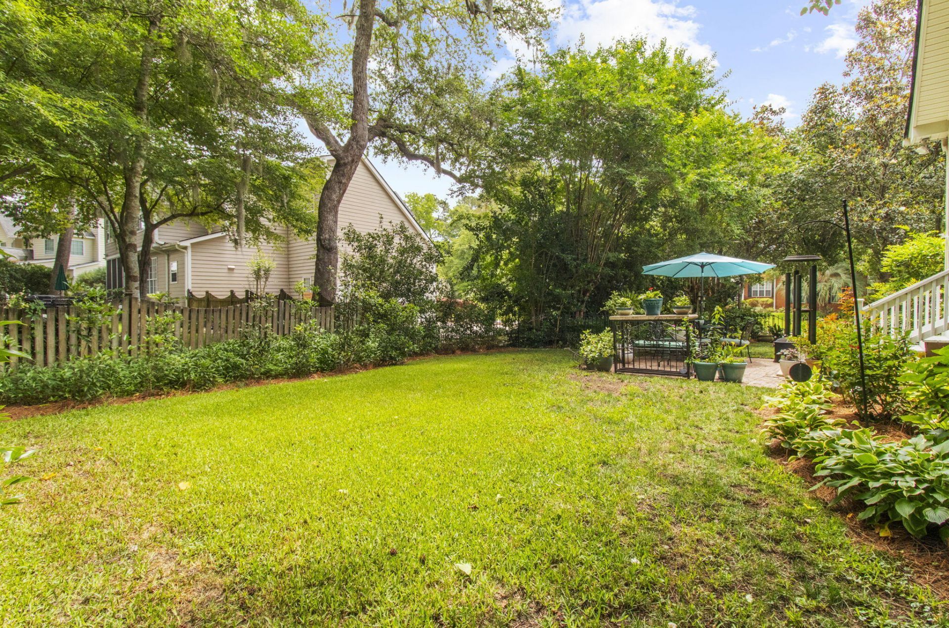 2001 Carriage Way Photo 41