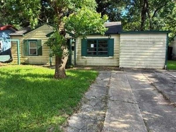 2747 Parkridge Street, Shreveport, LA 71108