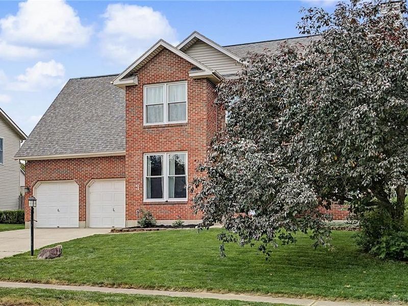 2675 Walnut Ridge Drive, Troy, OH 45373 Photo 2