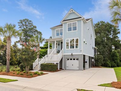 401 Topsail Court, Wando, SC 29492