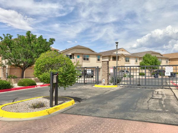 5615 Valle Alegre Road NW, Albuquerque, NM 87120
