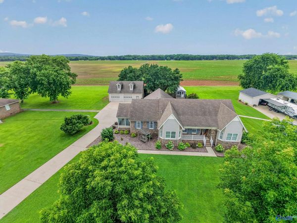 8745 Pulaski Pike, Toney, AL 35773