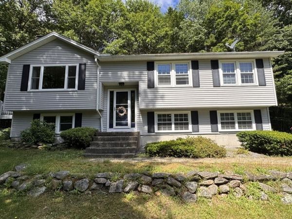 190 Pillsbury Rd, Ashby, MA 01431