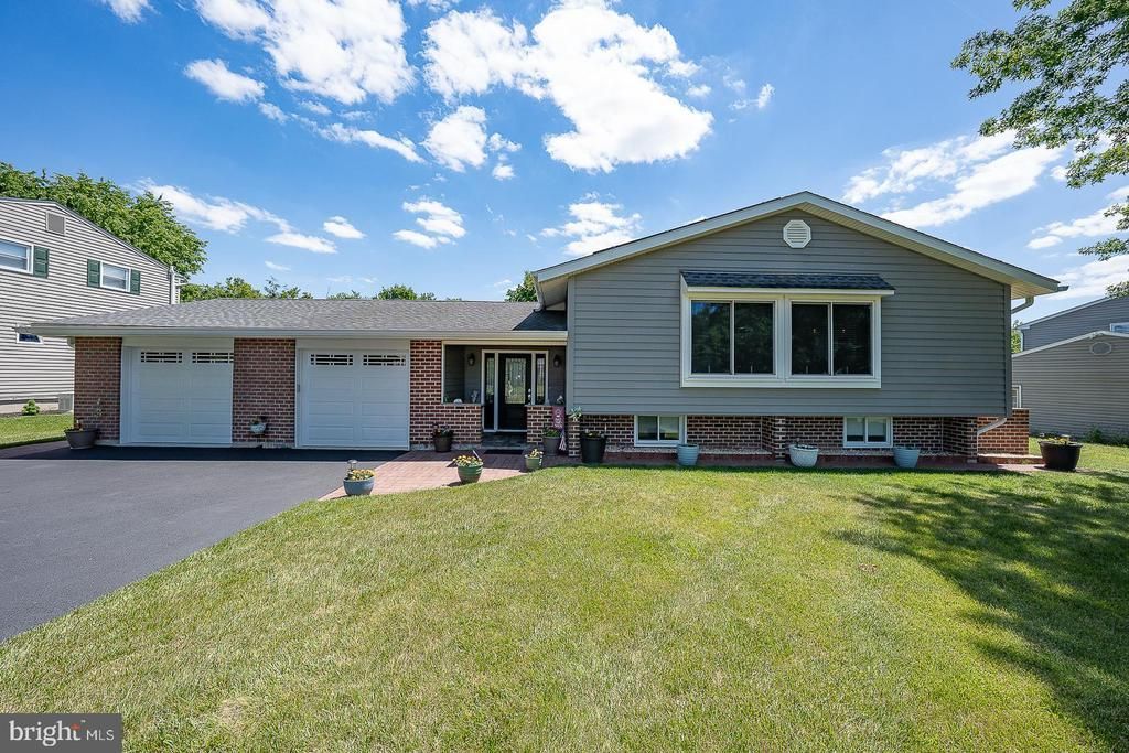 848 MOURNING DOVE ROAD, AUDUBON, PA 19403