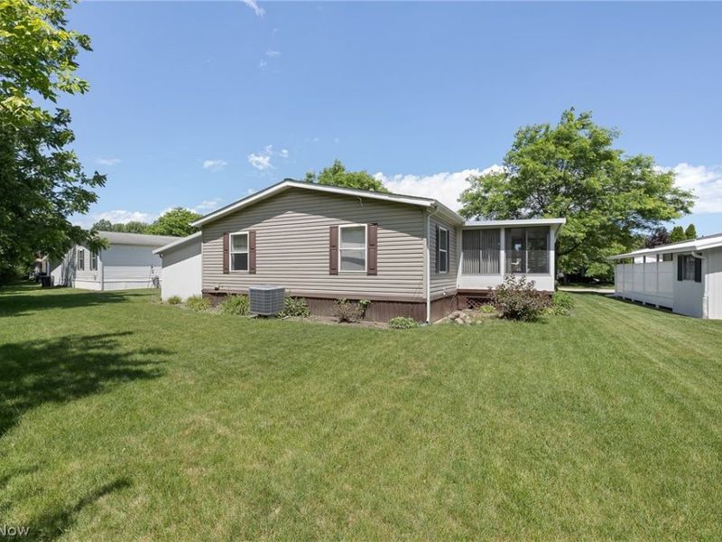 45 Periwinkle Drive, Olmsted Township, OH 44138 Photo 6