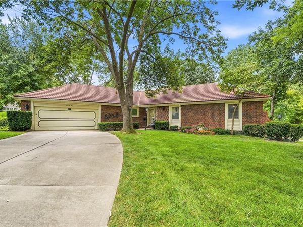 71 E 106th Terrace, Kansas City, MO 64114
