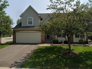 5569 Elmhurst Drive, Trenton, MI 48183