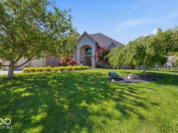 1918 Thistle Court, Avon, IN 46123