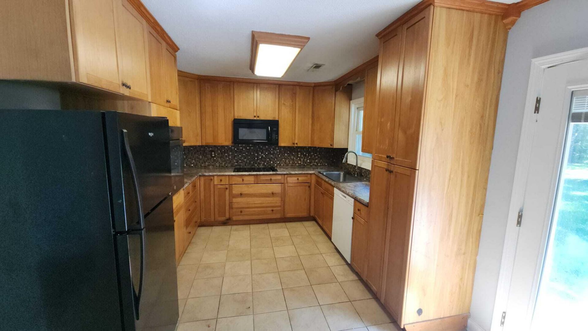 1011 Harrison Road Photo 6