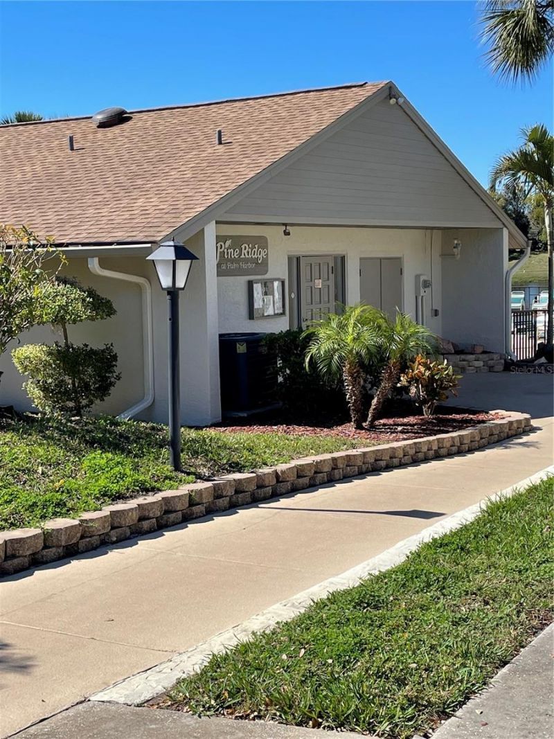 2655 Pine Ridge Way N, Unit D3, Palm Harbor, FL 34684 Photo
