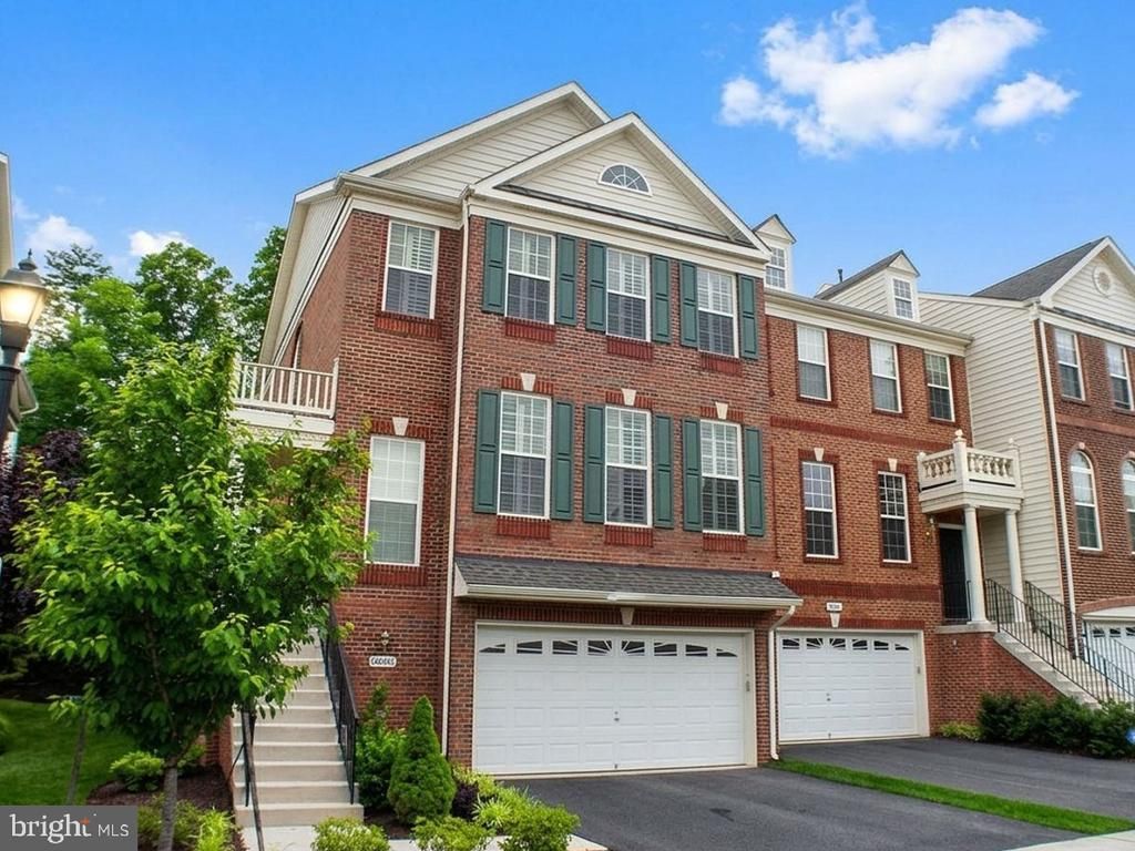 20085 Northville Hills Terrace, Ashburn, VA 20147 Main Photo