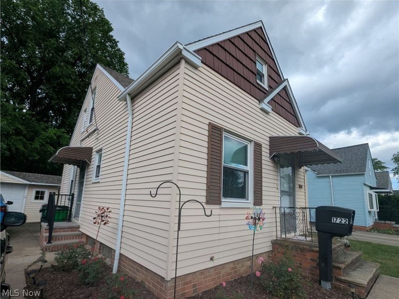 1722 Temple Avenue, Mayfield Heights, OH 44124 Photo 7