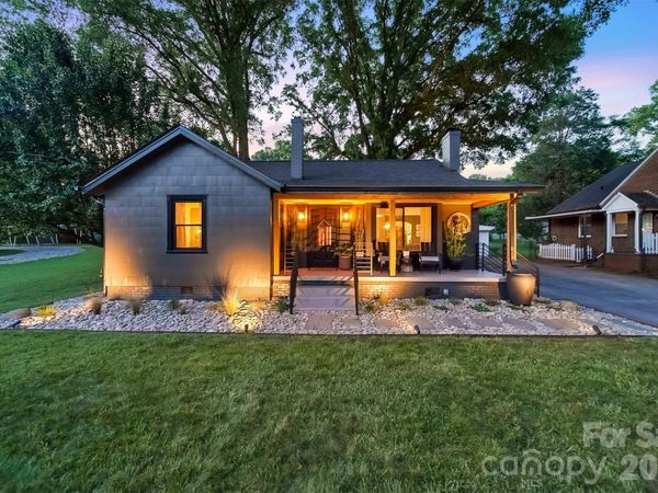 504 W 6th Street, Newton, NC 28658
