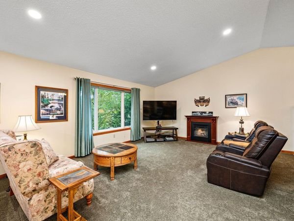 4151 Valley View Street, Saint Bonifacius, MN 55375