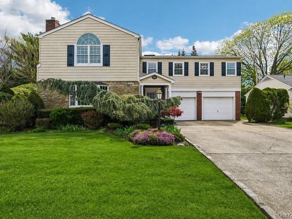 221 Kensington Road , Garden City, NY 11530