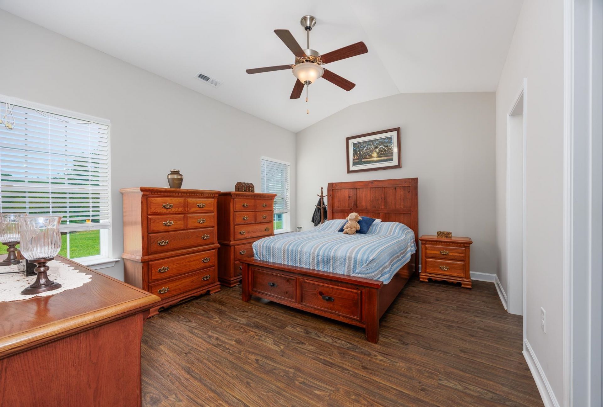 840 Derbyshire Ct. Photo 18