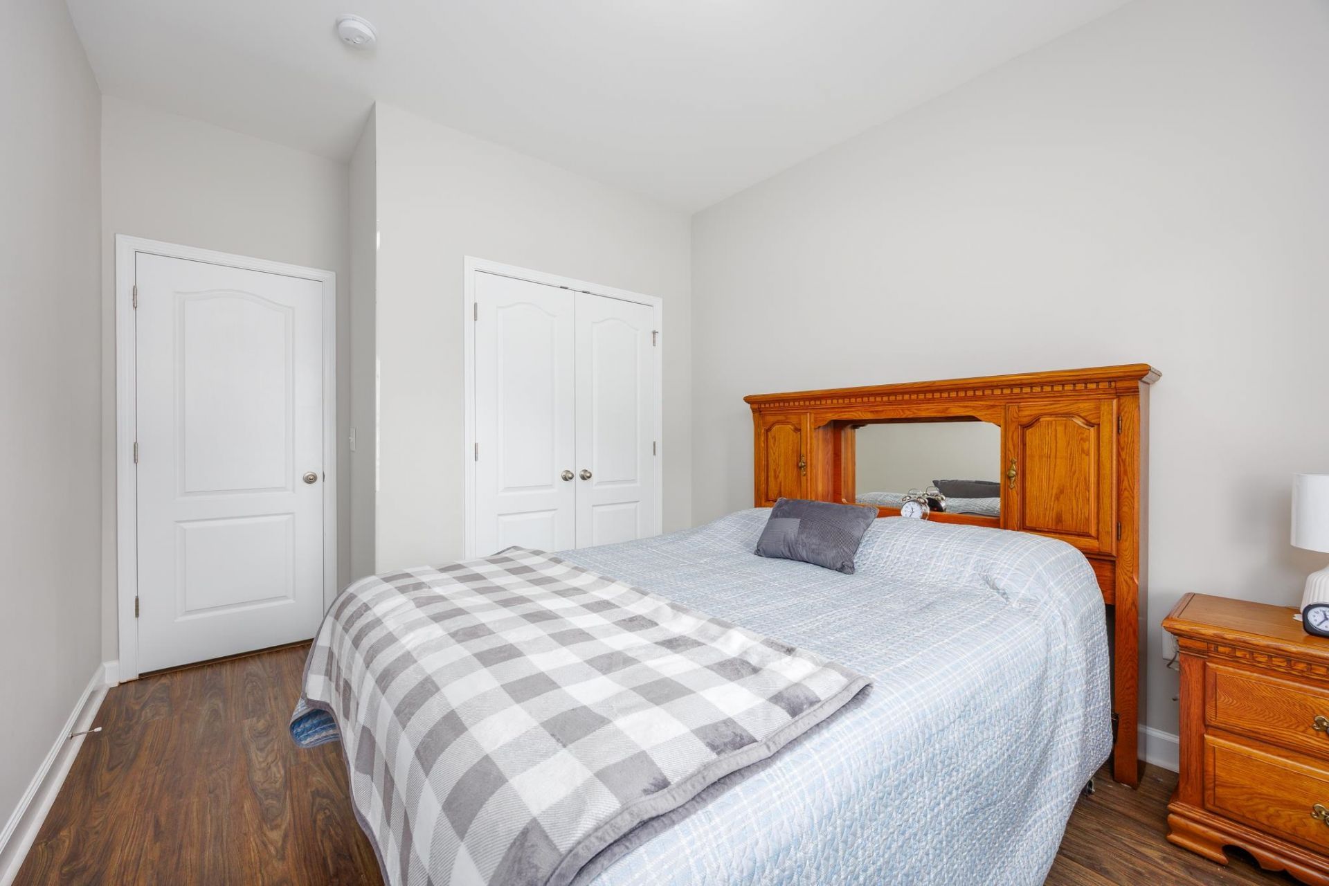 840 Derbyshire Ct. Photo 26