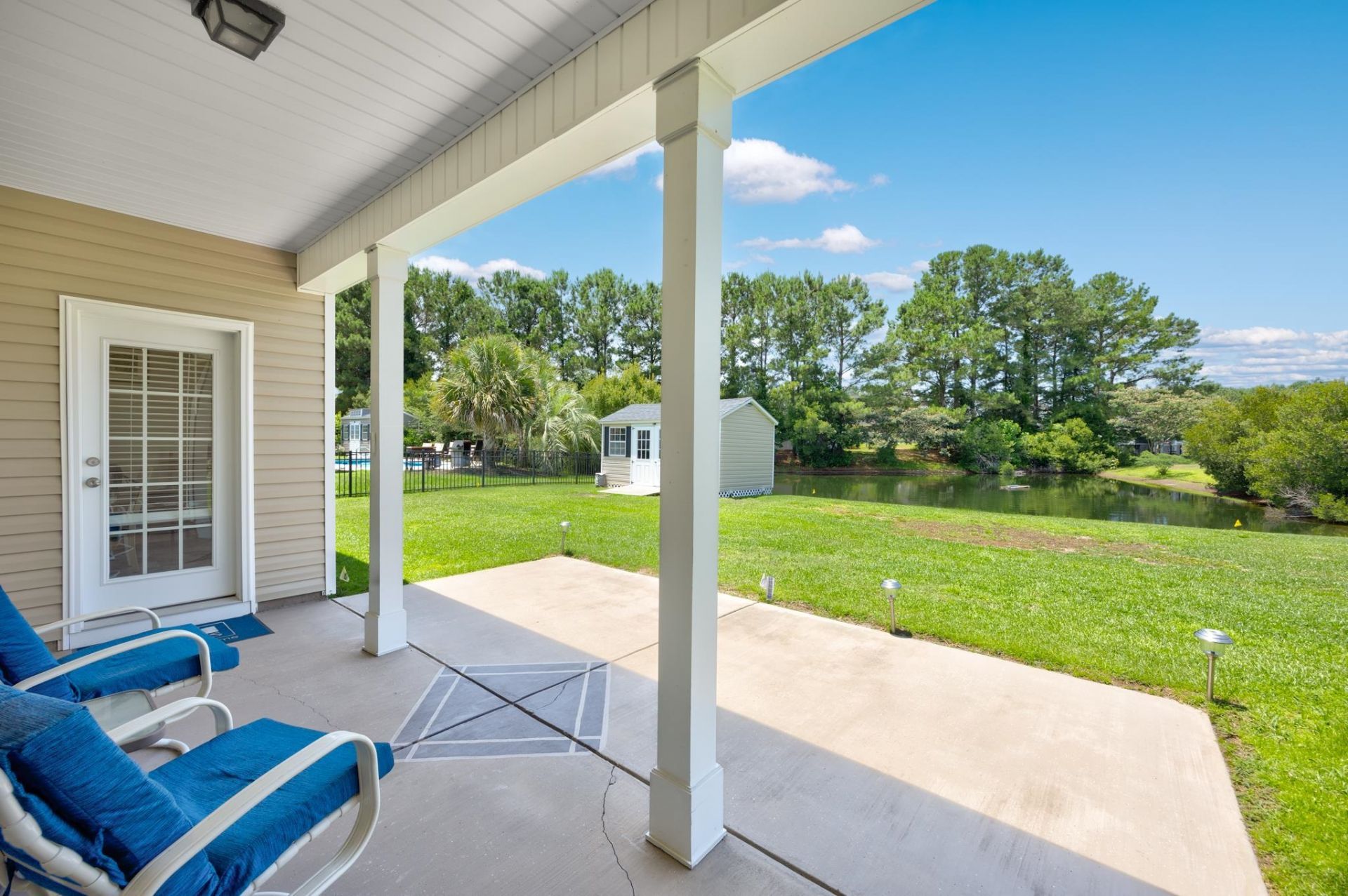 840 Derbyshire Ct. Photo 33