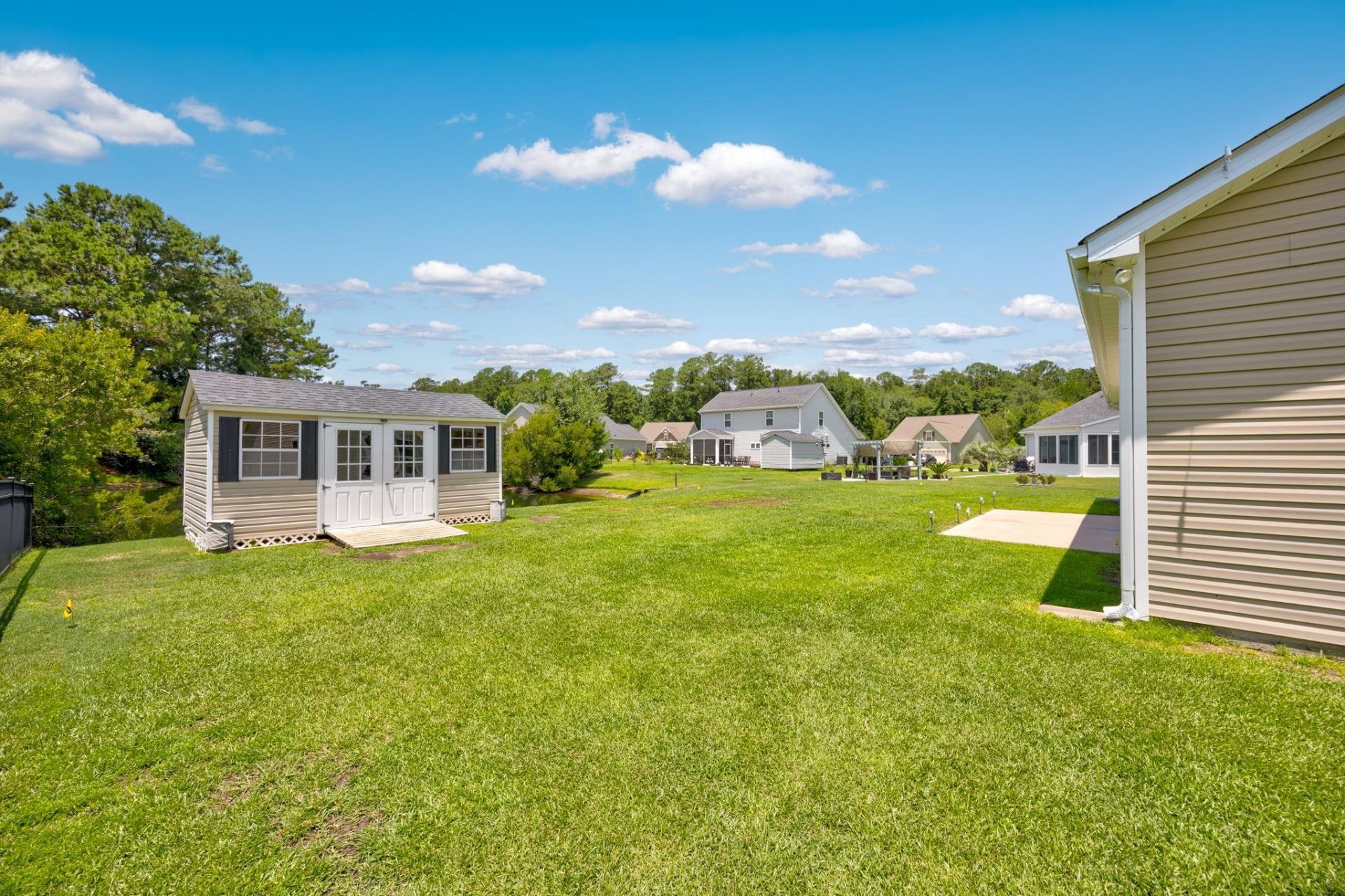840 Derbyshire Ct. Photo 35