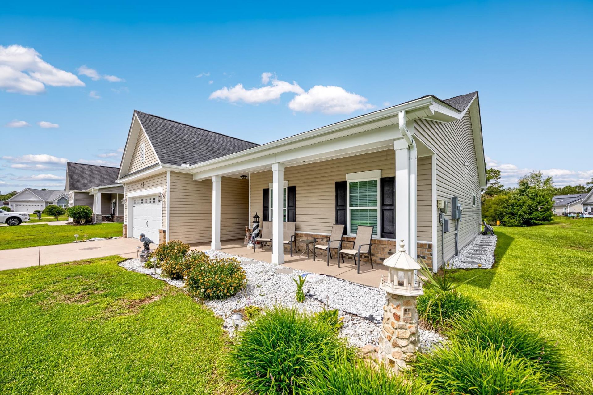 840 Derbyshire Ct. Photo 4