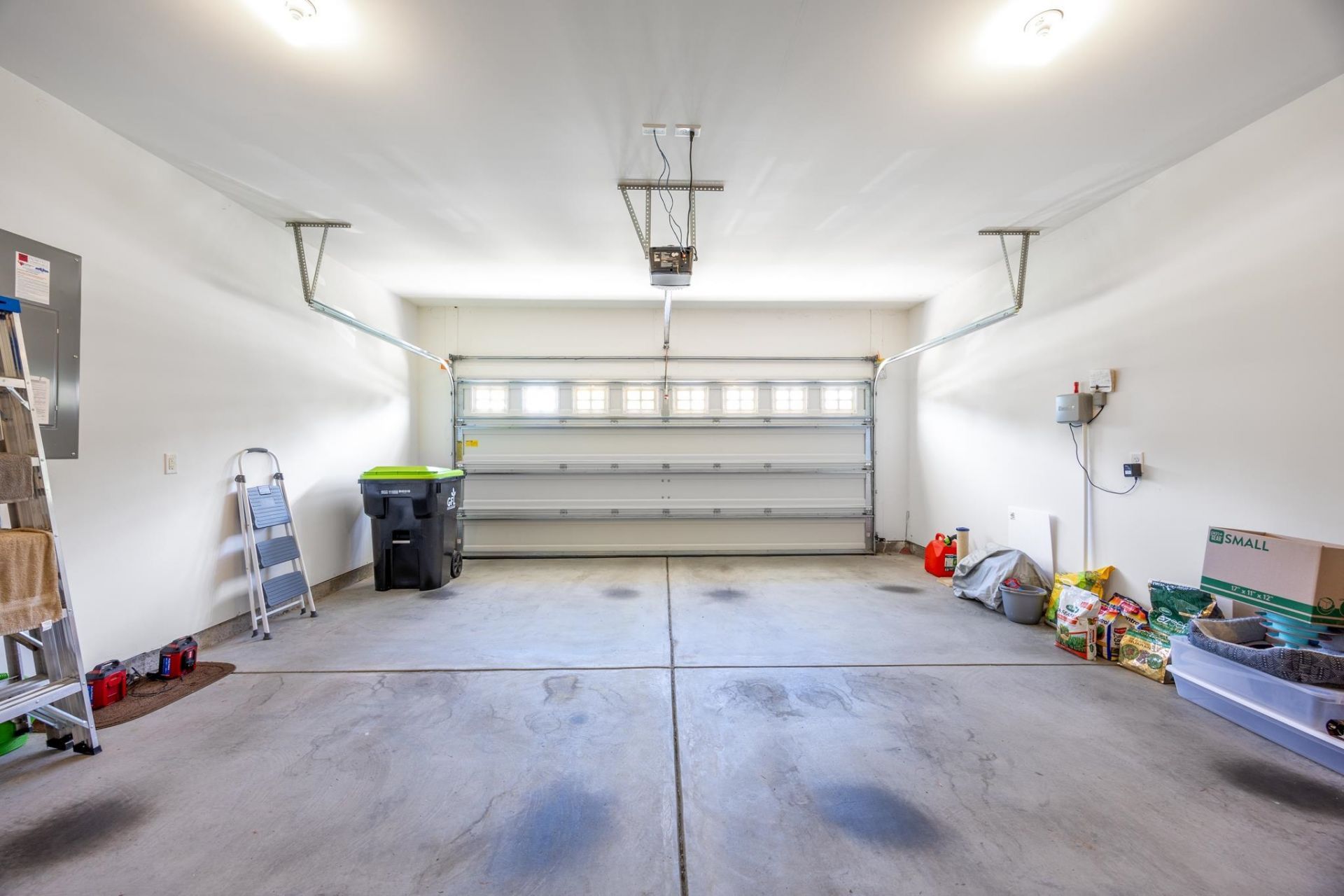 840 Derbyshire Ct. Photo 45