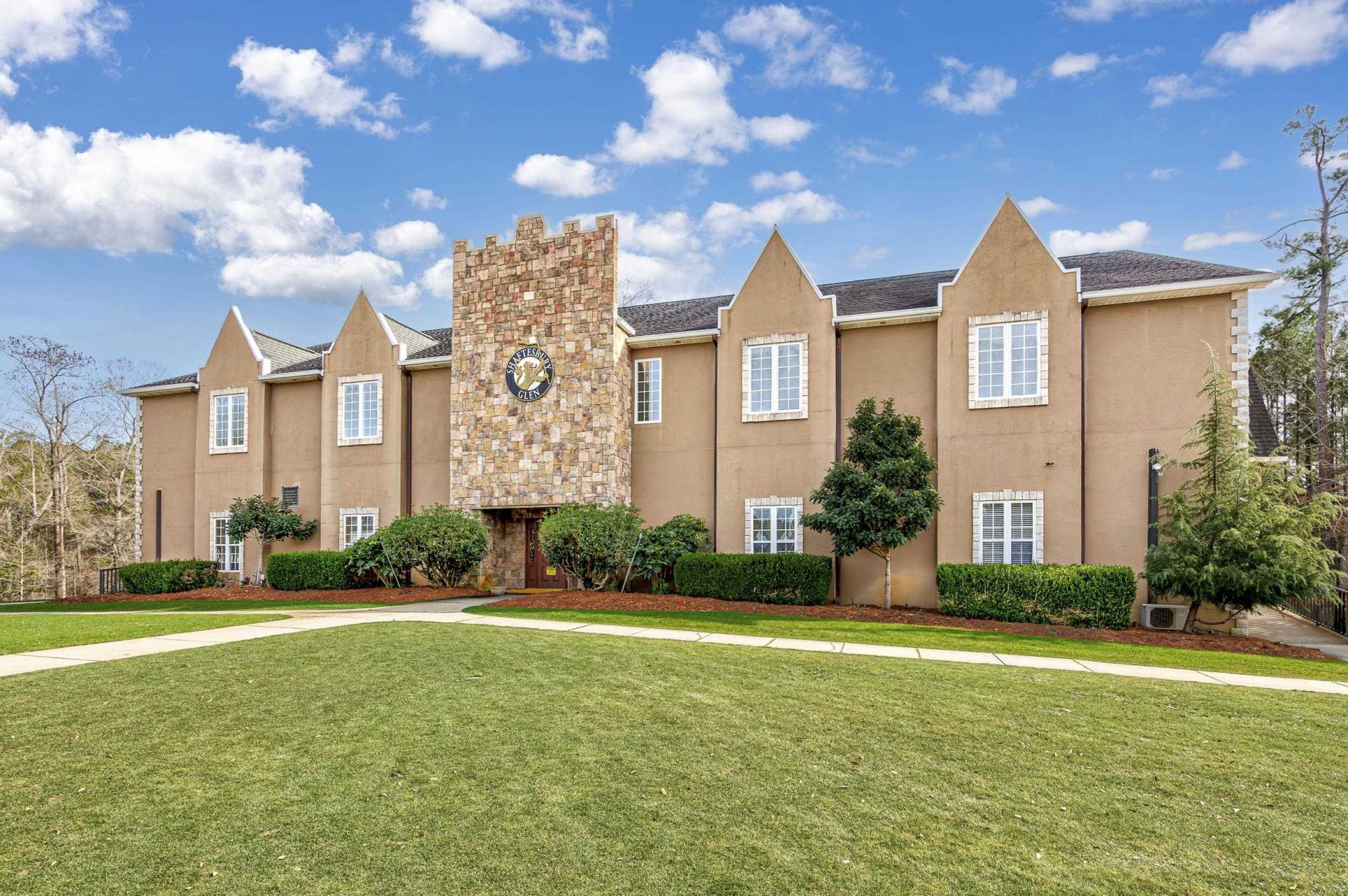 840 Derbyshire Ct. Photo 50