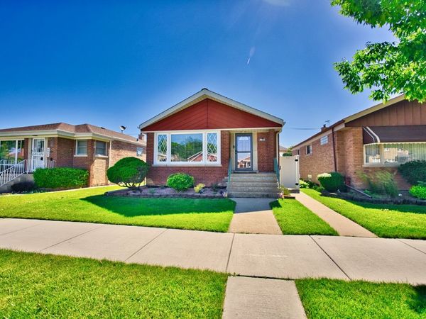 5841 S Newcastle Avenue , Chicago, IL 60638