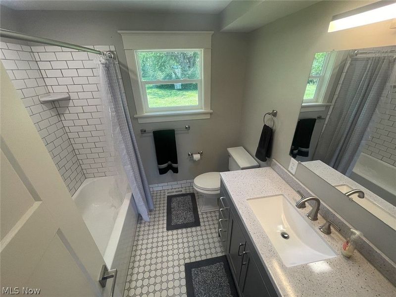15763 GAR Highway, Montville, OH 44064 Photo 11